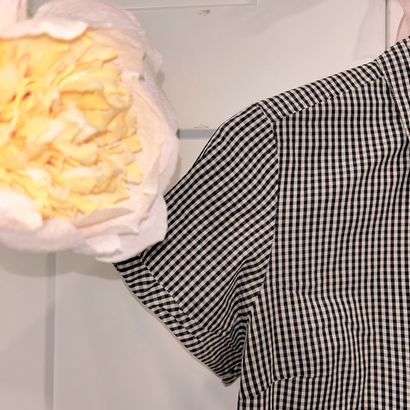 GLORIA  VANDERBILT button up - Picture 3 of 3